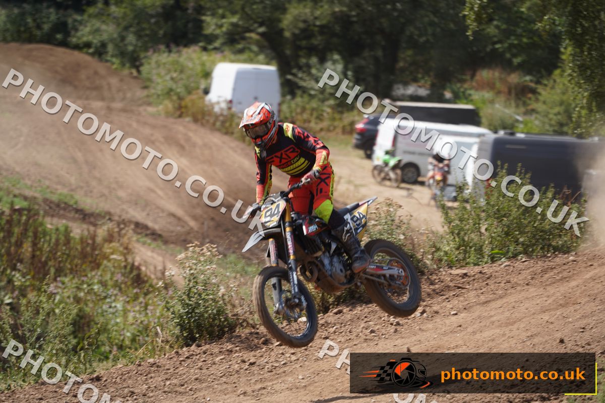 Berm Components - STC20 Private Hire DSC02303